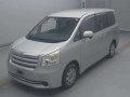 2007 Toyota Noah