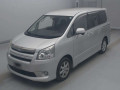 2009 Toyota Noah