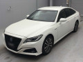 2019 Toyota Crown Hybrid