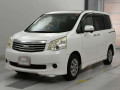 2011 Toyota Noah