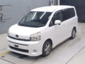 2013 Toyota Voxy