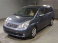 2005 Toyota Isis