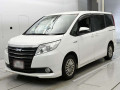 2017 Toyota Noah