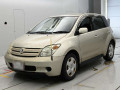 2003 Toyota IST