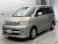 2006 Toyota Voxy
