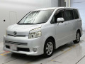 2010 Toyota Voxy