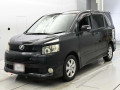 2007 Toyota Voxy