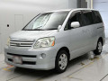 2007 Toyota Noah
