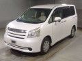 2009 Toyota Noah