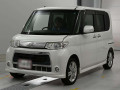 2011 Daihatsu Tanto