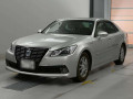 2013 Toyota Crown Hybrid