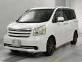 2010 Toyota Noah