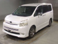 2009 Toyota Voxy