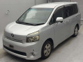 2007 Toyota Voxy