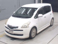 2005 Toyota Ractis