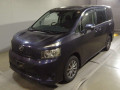 2007 Toyota Voxy