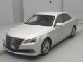 2013 Toyota Crown Hybrid