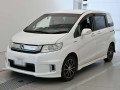 2014 Honda Freed spike hybrid