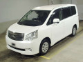 2013 Toyota Noah