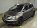 2005 Toyota IST