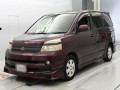 2005 Toyota Voxy