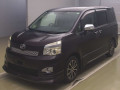 2013 Toyota Voxy