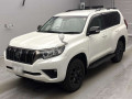 2020 Toyota Land Cruiser Prado