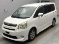 2007 Toyota Noah