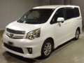 2010 Toyota Noah