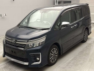 2017 Toyota Voxy