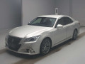 2013 Toyota Crown Hybrid