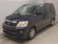 2005 Toyota Noah