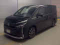 2022 Toyota Voxy