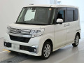 2016 Daihatsu Tanto