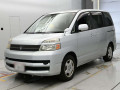 2006 Toyota Voxy