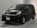 2013 Toyota Isis