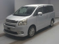 2007 Toyota Noah