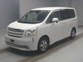 2007 Toyota Noah