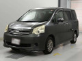2011 Toyota Noah