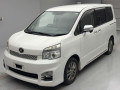2013 Toyota Voxy