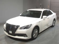 2015 Toyota Crown Hybrid