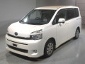 2013 Toyota Voxy
