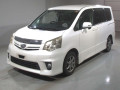 2011 Toyota Noah