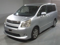 2007 Toyota Noah
