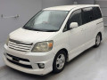2003 Toyota Noah
