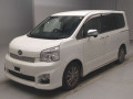 2013 Toyota Voxy