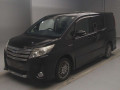 2016 Toyota Noah