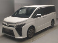 2020 Toyota Voxy