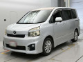 2010 Toyota Voxy