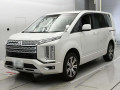 2019 Mitsubishi Delica D5